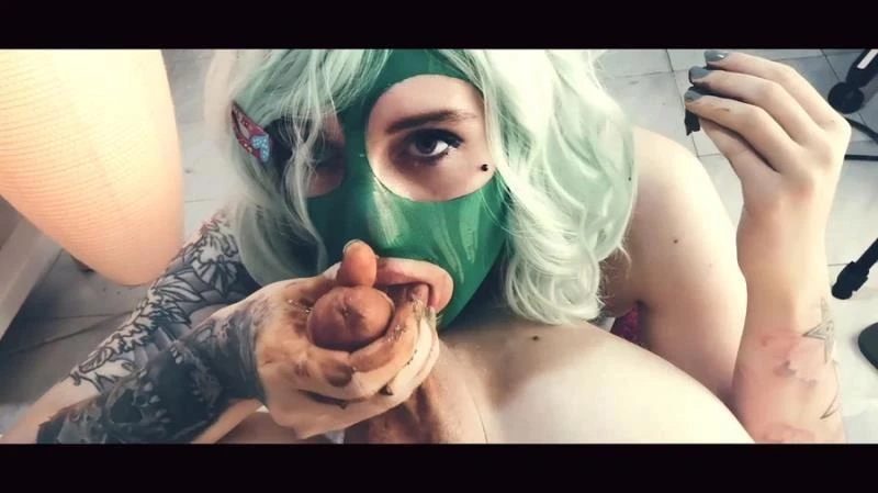 Scat Eat And Shit Sucking By Top Babe Betty - The Green Mask [2024/1920x1080]