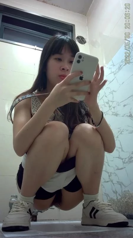 Beautiful Girl Toilet Voyeur Urination 美少女トイレ盗撮放尿 Uncensored BFJP-75 [2024/HD]